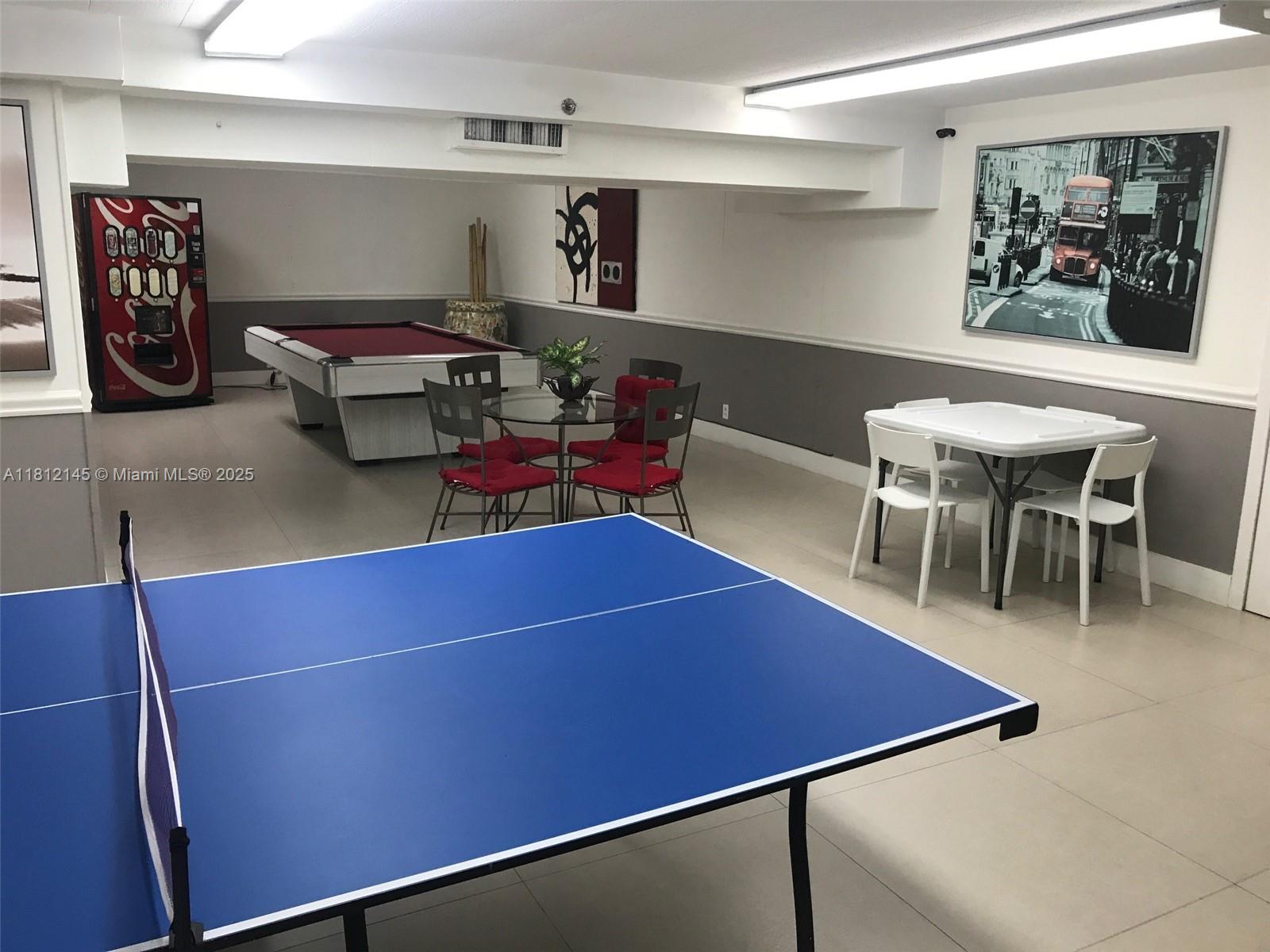 100 Lincoln Rd #848,Miami Beach, FL 33139