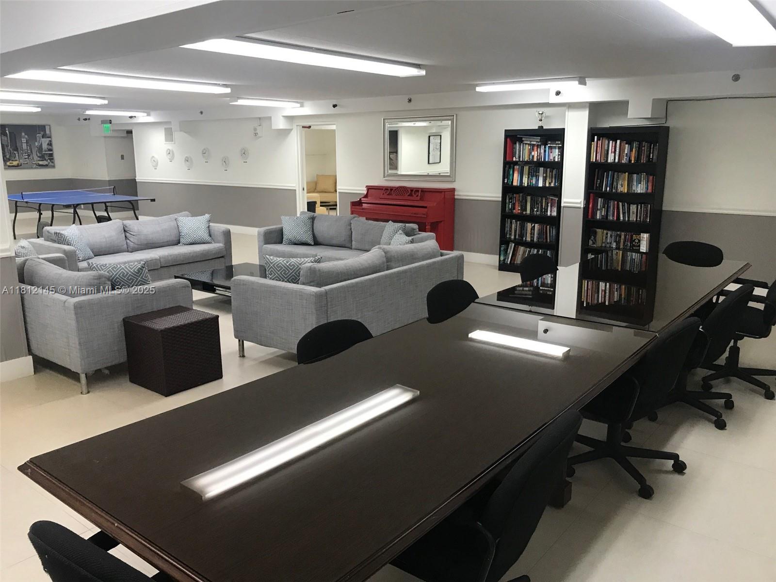 100 Lincoln Rd #848,Miami Beach, FL 33139