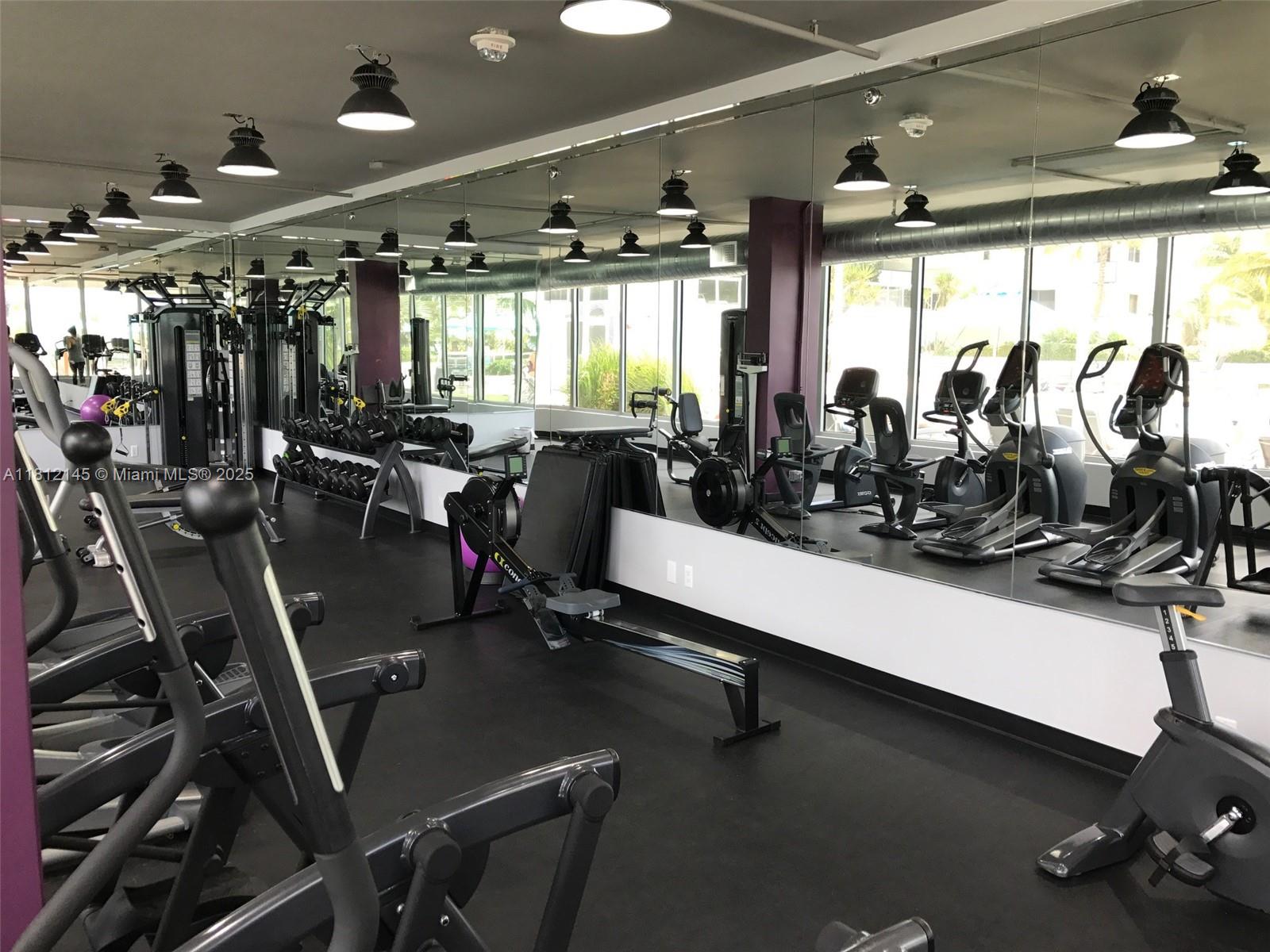 100 Lincoln Rd #848,Miami Beach, FL 33139