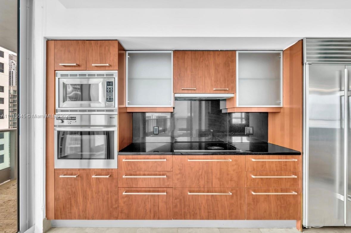 image Jade Residences At Bricke11