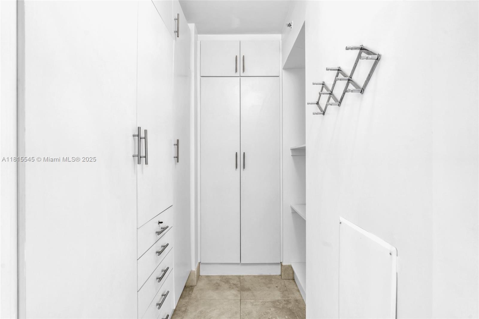 image Jade Residences At Bricke19