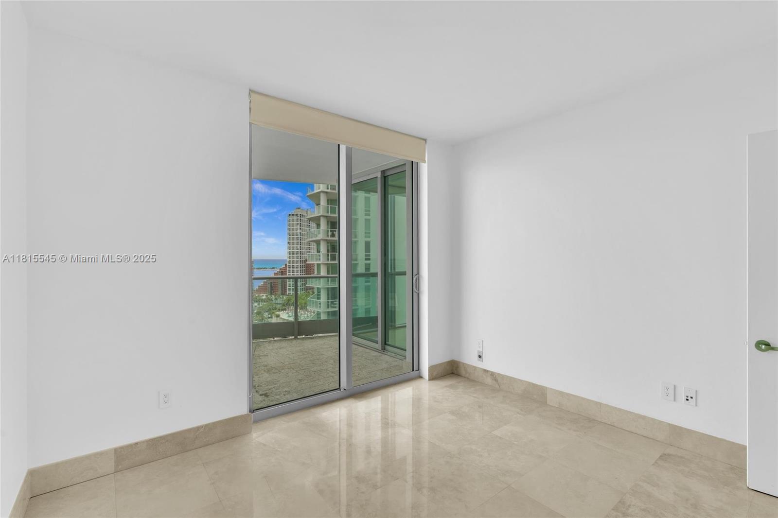 image Jade Residences At Bricke21
