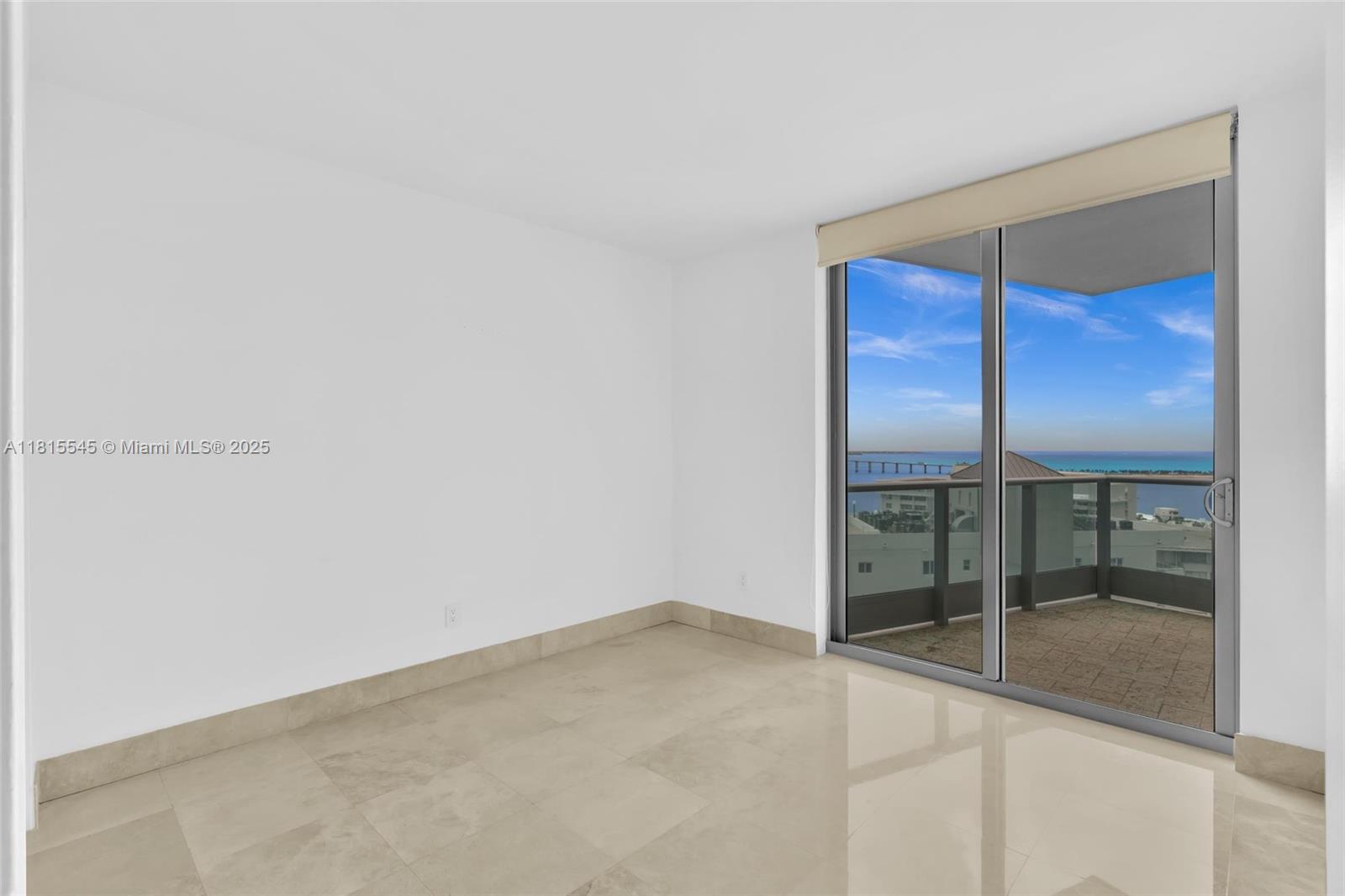 image Jade Residences At Bricke22