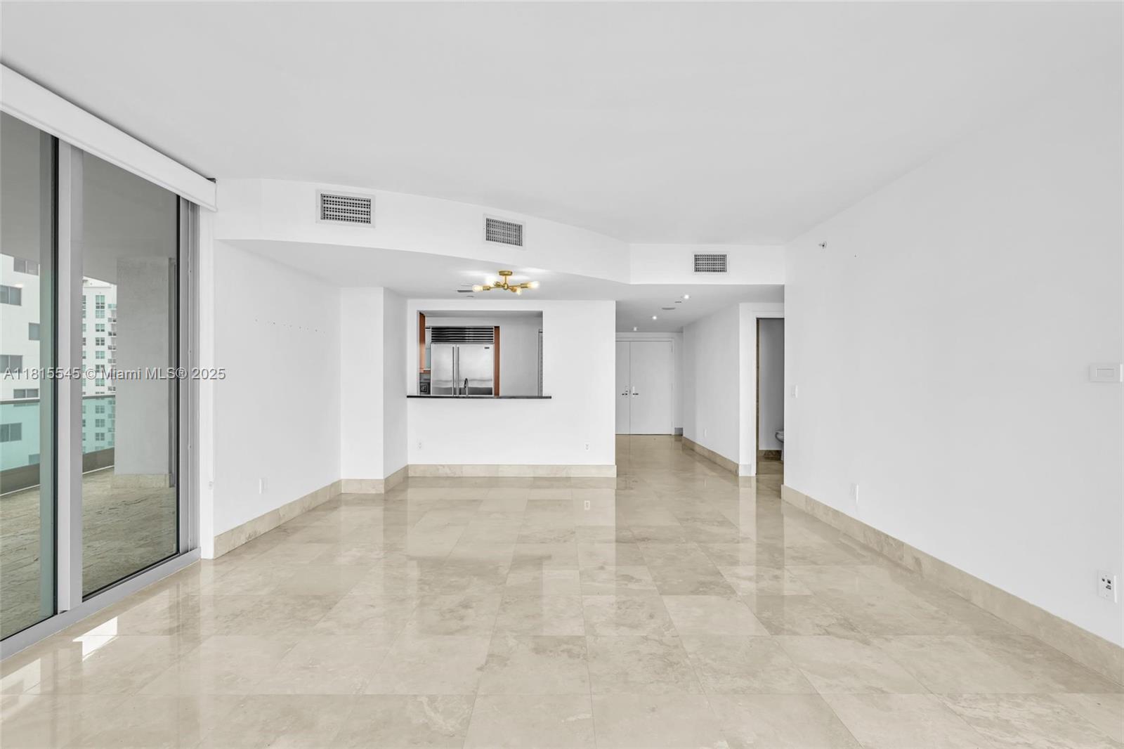 image Jade Residences At Bricke5