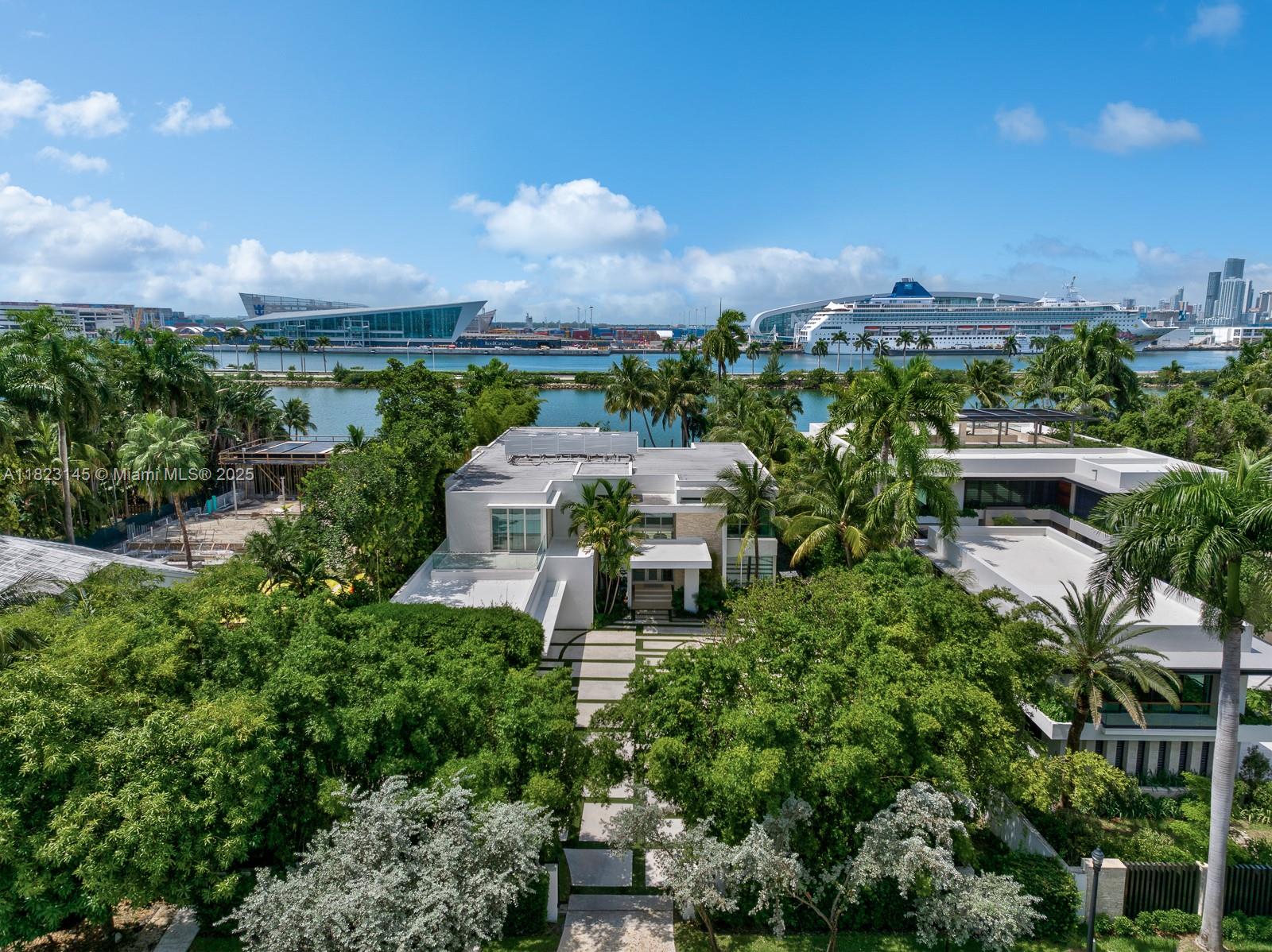 30 Palm Ave Miami Beach, FL 33139 30 Palm Ave Miami Beach, FL 33139