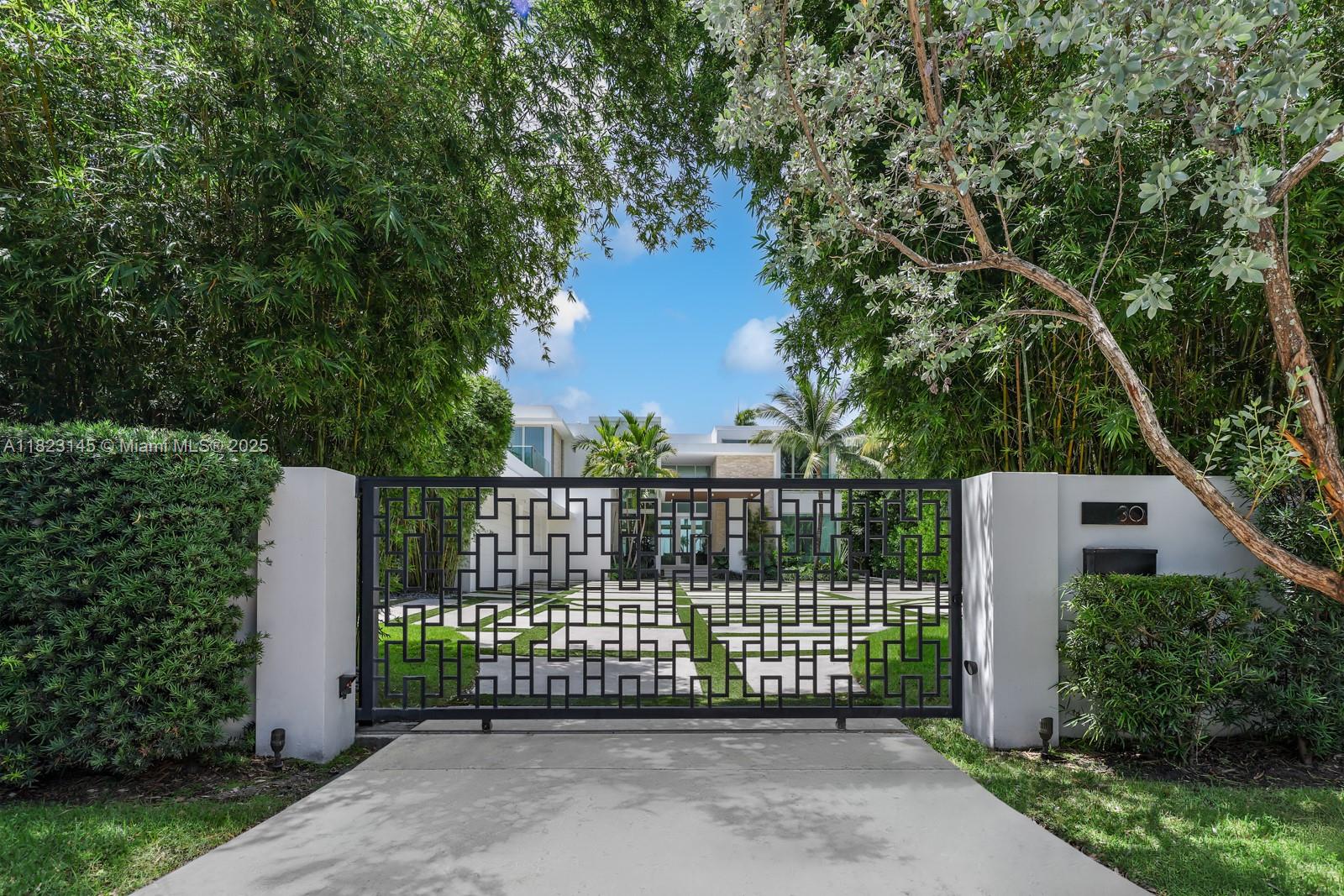 30 Palm Ave Miami Beach, FL 33139 30 Palm Ave Miami Beach, FL 33139
