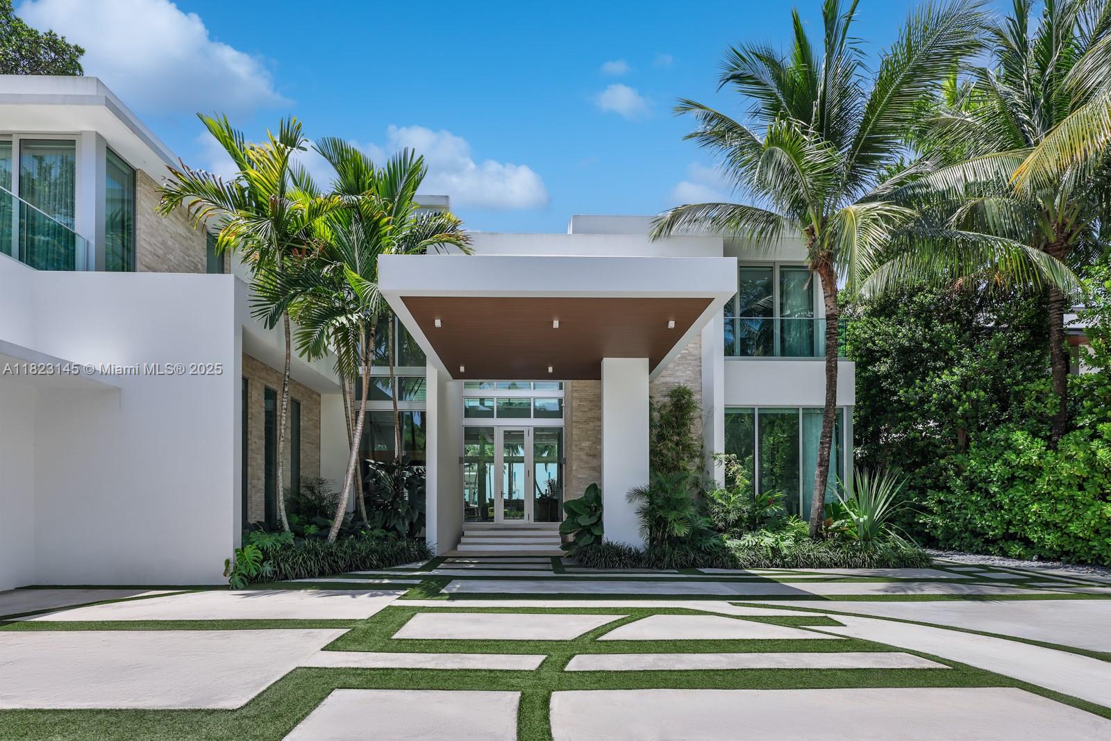 30 Palm Ave Miami Beach, FL 33139 30 Palm Ave Miami Beach, FL 33139
