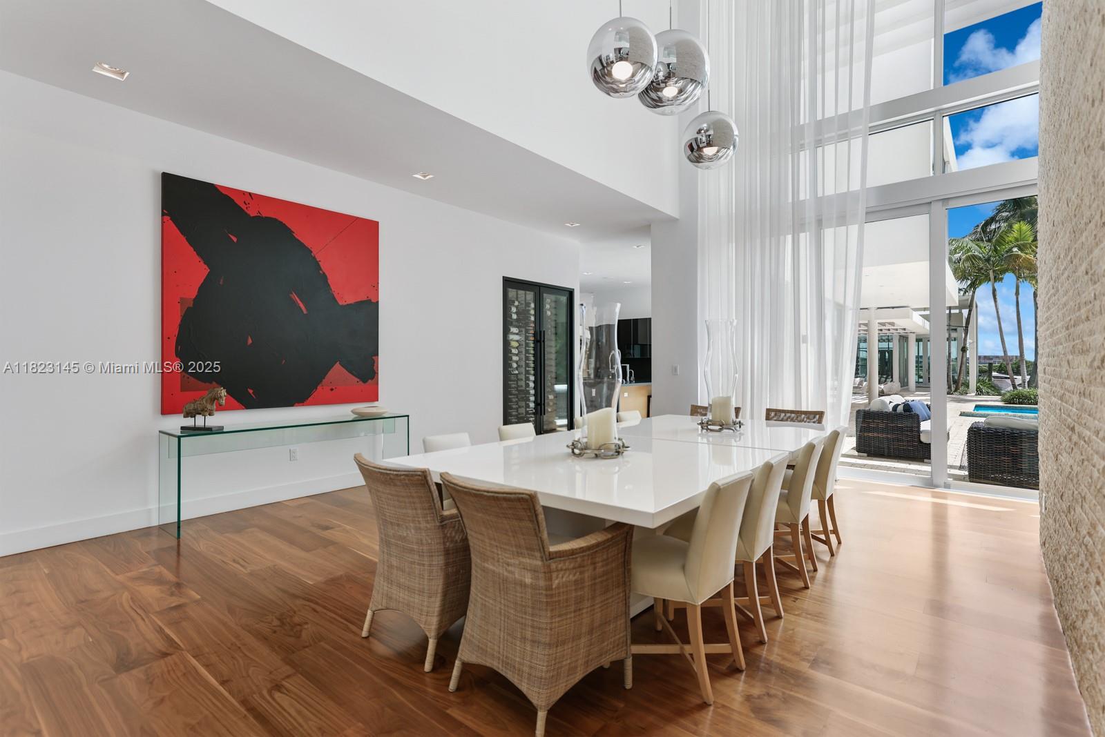 30 Palm Ave Miami Beach, FL 33139 30 Palm Ave Miami Beach, FL 33139