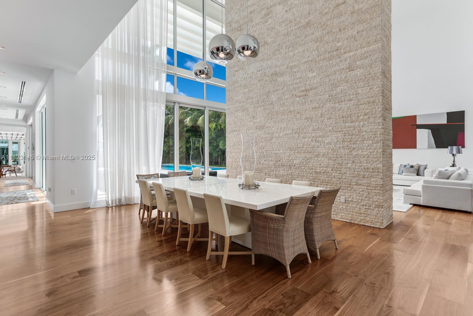 30 Palm Ave Miami Beach, FL 33139 30 Palm Ave Miami Beach, FL 33139