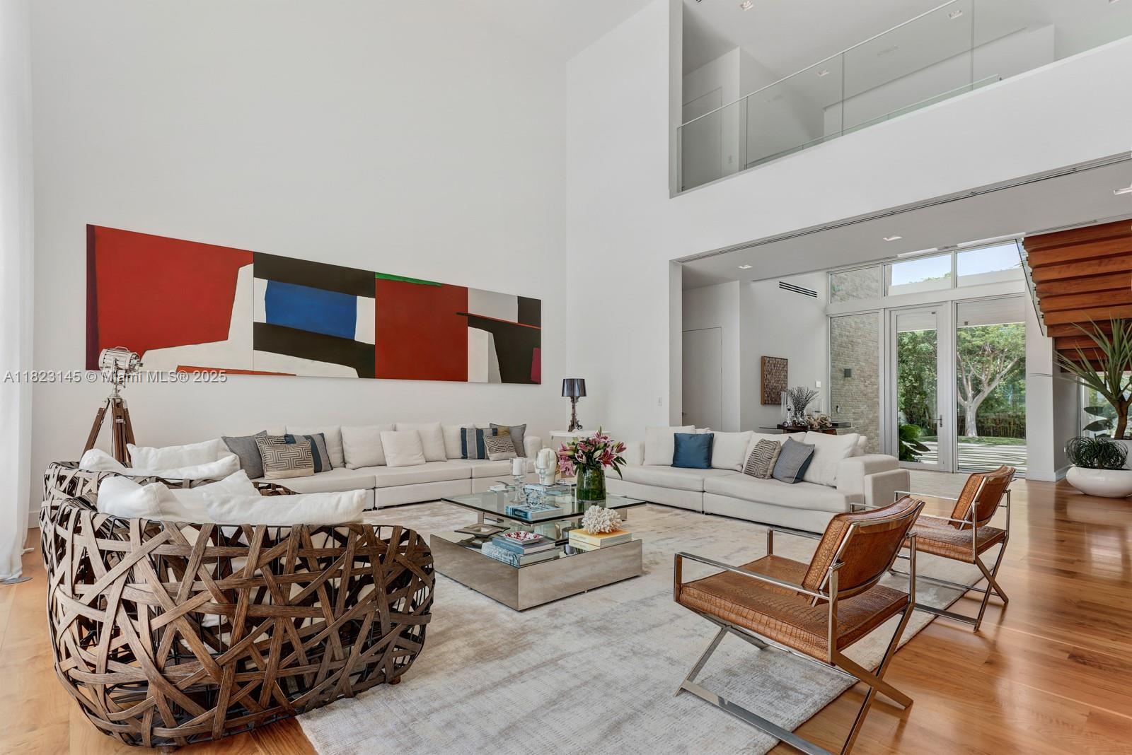 30 Palm Ave Miami Beach, FL 33139 30 Palm Ave Miami Beach, FL 33139