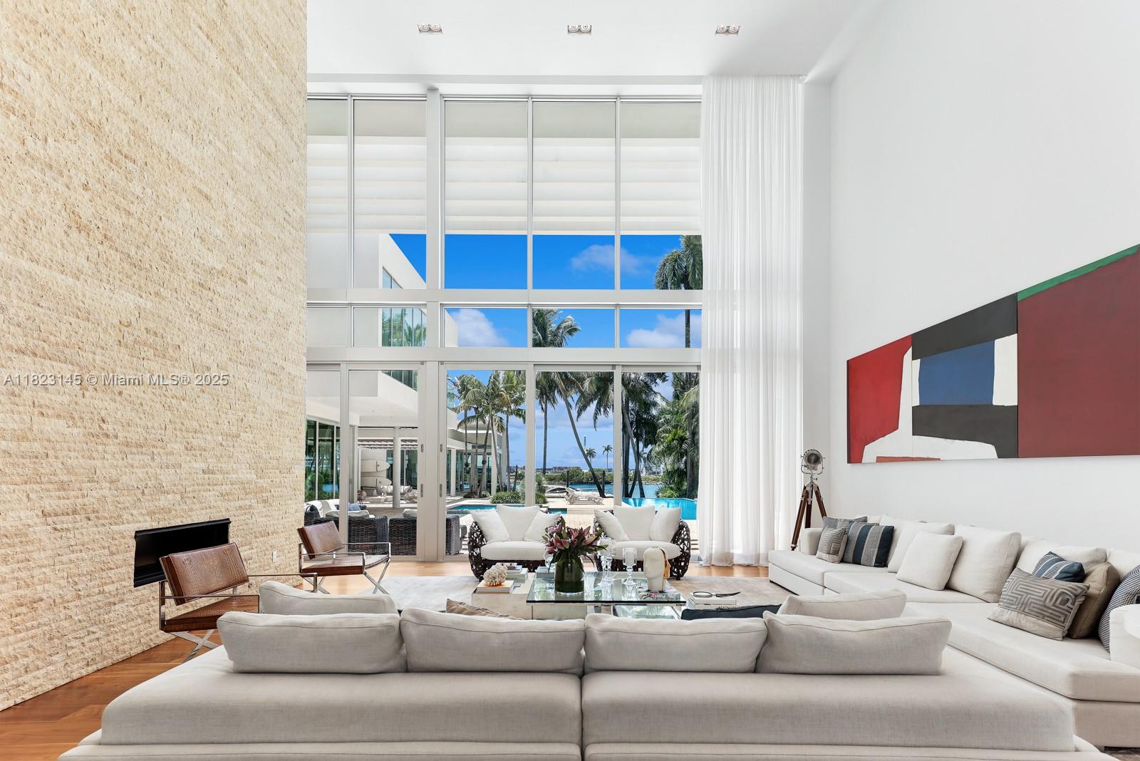 30 Palm Ave Miami Beach, FL 33139 30 Palm Ave Miami Beach, FL 33139