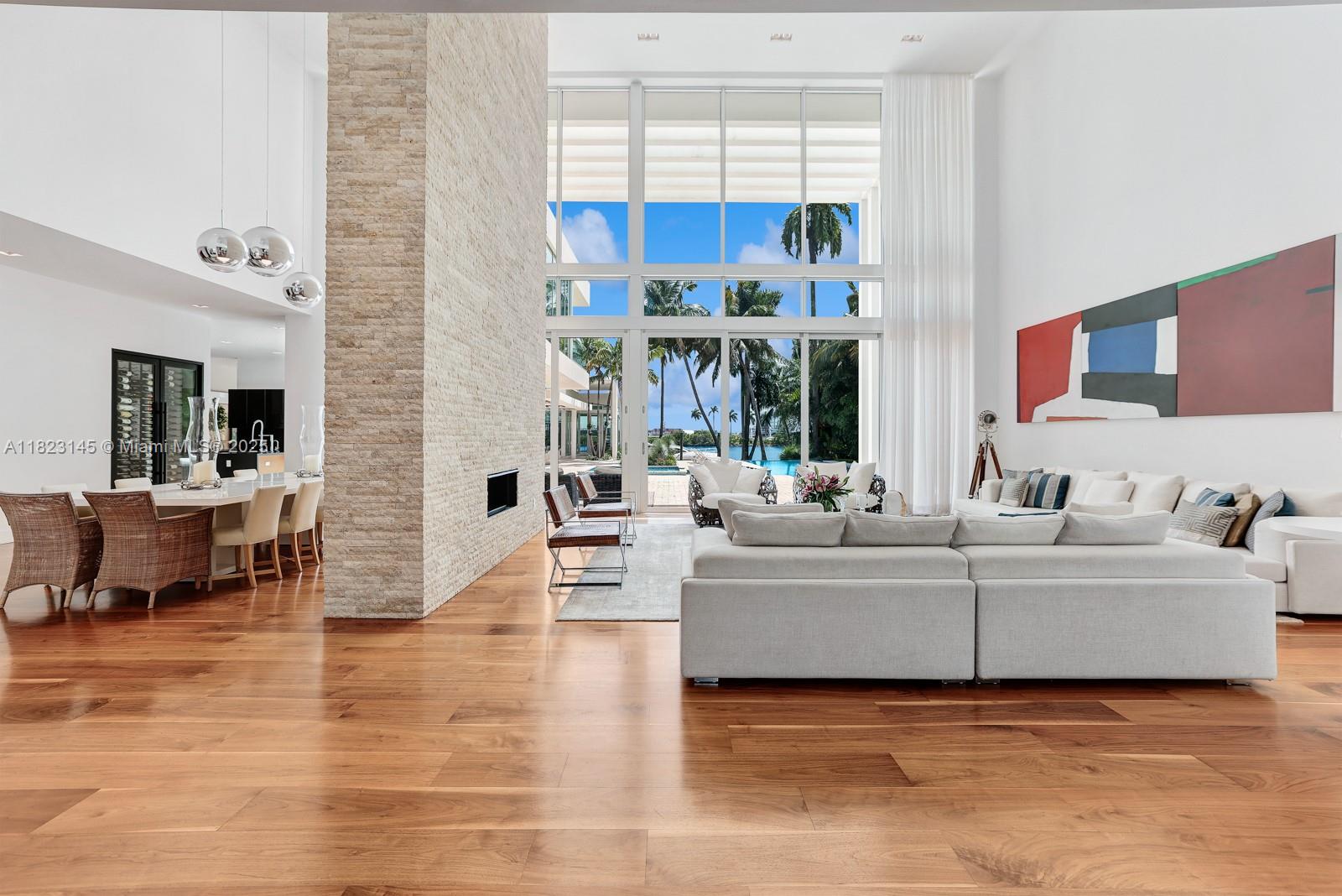 30 Palm Ave Miami Beach, FL 33139 30 Palm Ave Miami Beach, FL 33139