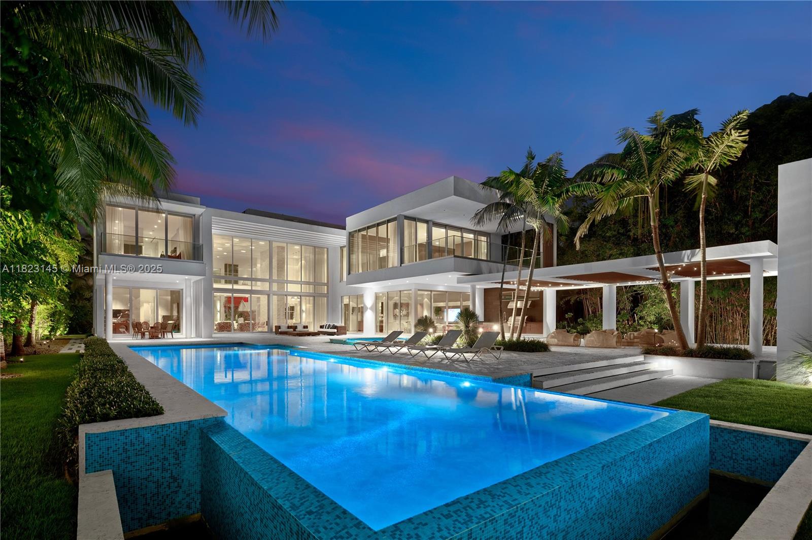 30 Palm Ave Miami Beach, FL 33139 30 Palm Ave Miami Beach, FL 33139