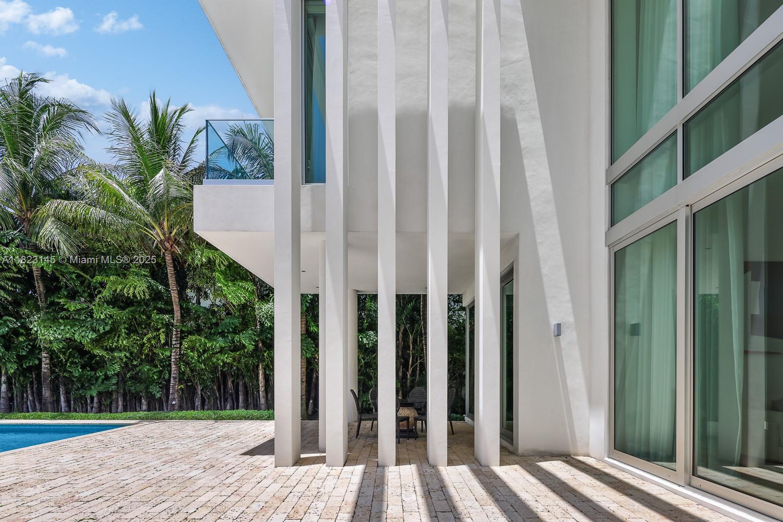 30 Palm Ave Miami Beach, FL 33139 30 Palm Ave Miami Beach, FL 33139