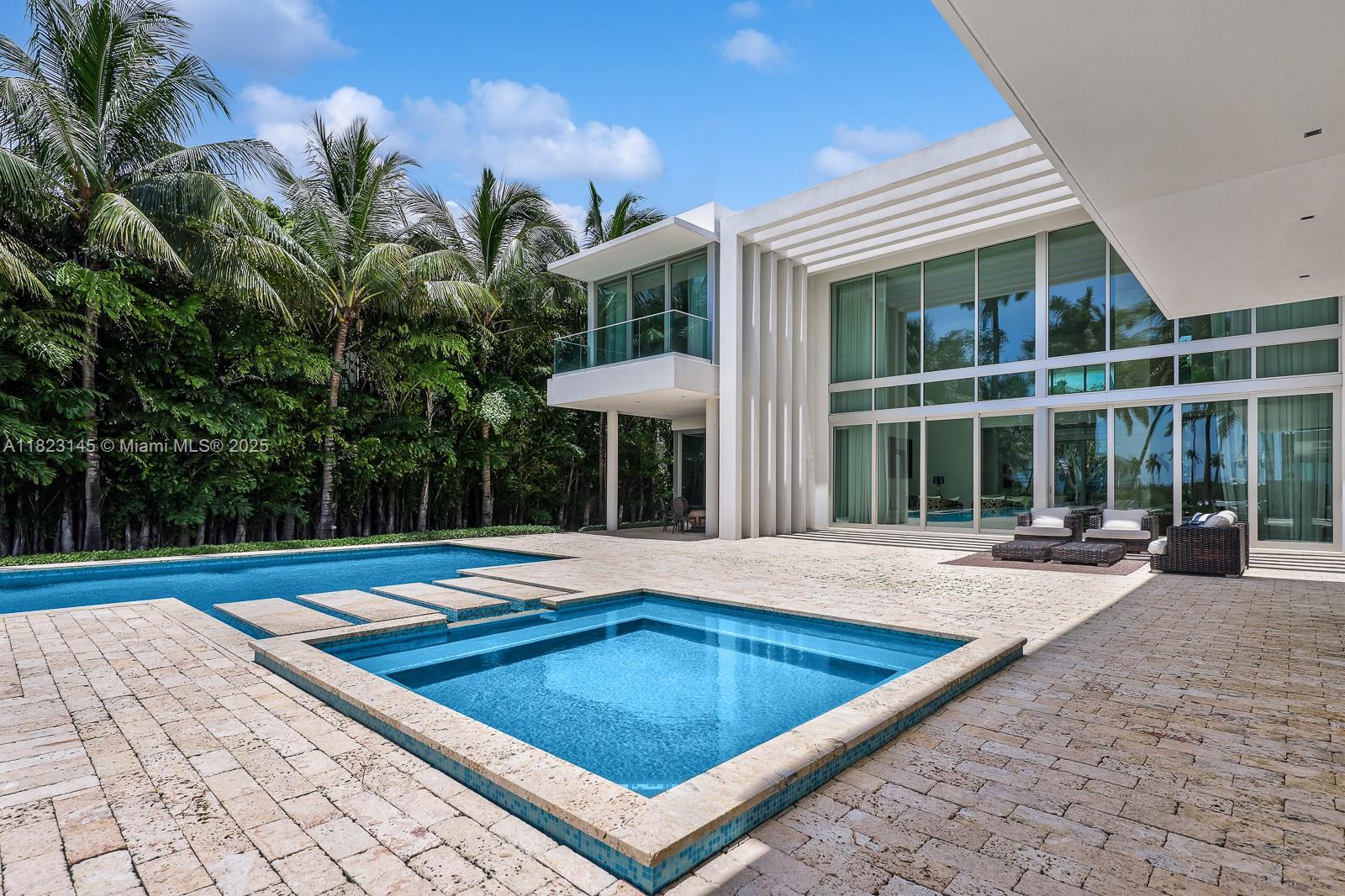 30 Palm Ave Miami Beach, FL 33139 30 Palm Ave Miami Beach, FL 33139
