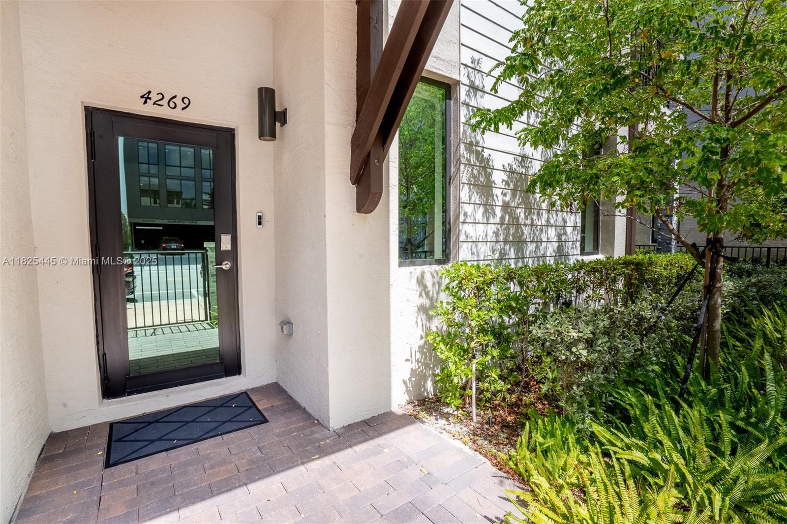 4269 NW 83rd Path Doral, FL 33166