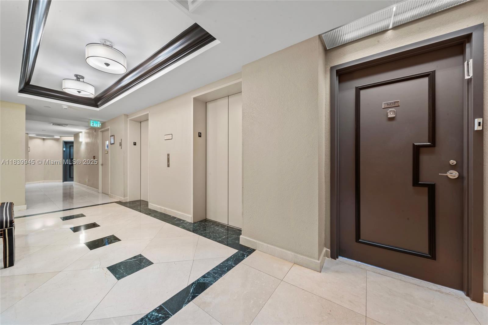 3598 Yacht Clb Dr #601+DEN Aventura, FL 33180