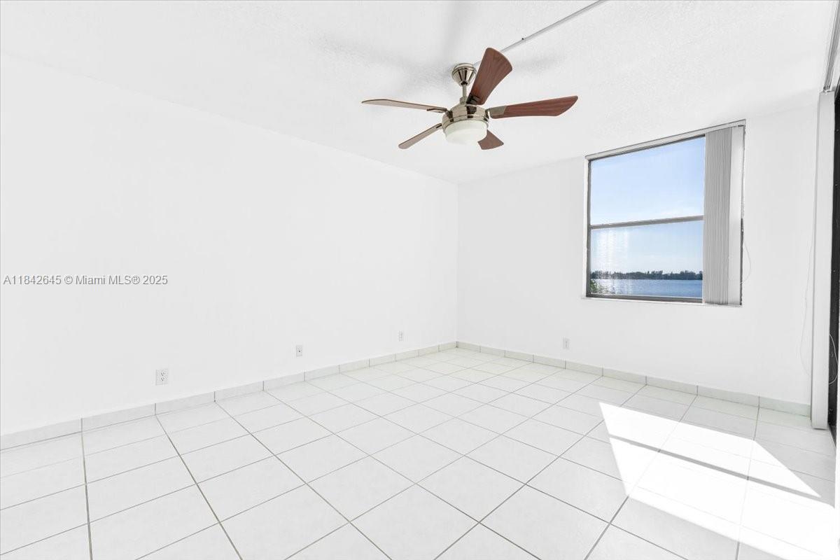 110 Lake Emerald Dr #403 Oakland Park, FL 33309