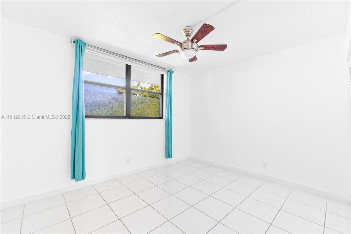 110 Lake Emerald Dr #403 Oakland Park, FL 33309