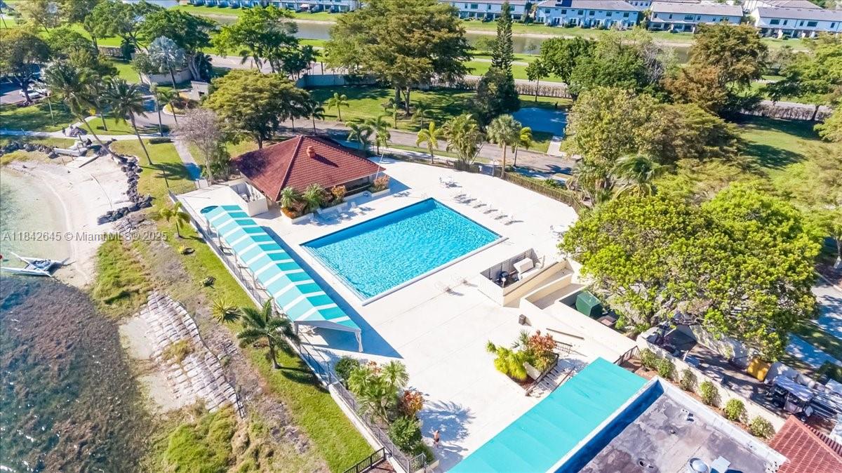 110 Lake Emerald Dr #403 Oakland Park, FL 33309