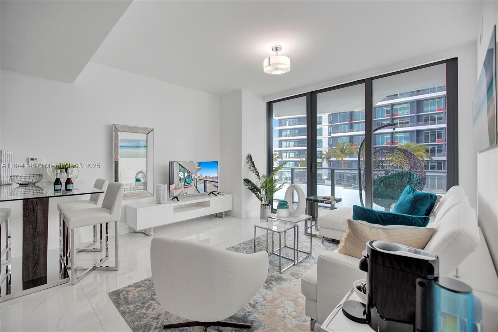 1300 S Miami Ave #1407