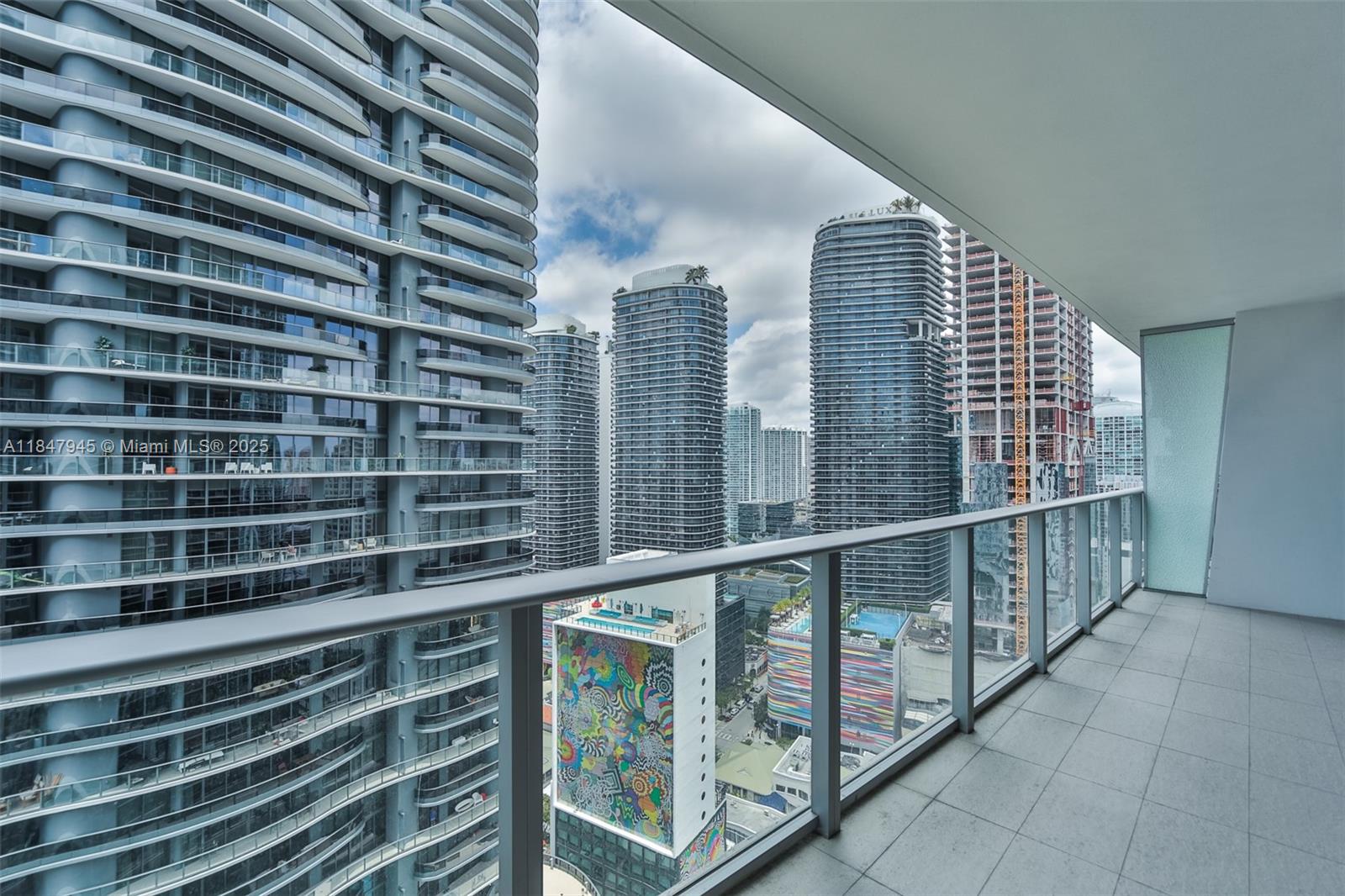 1010 Brickell Ave #3107