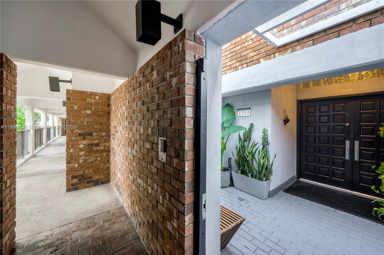 1558 NE Quayside Ter #D10