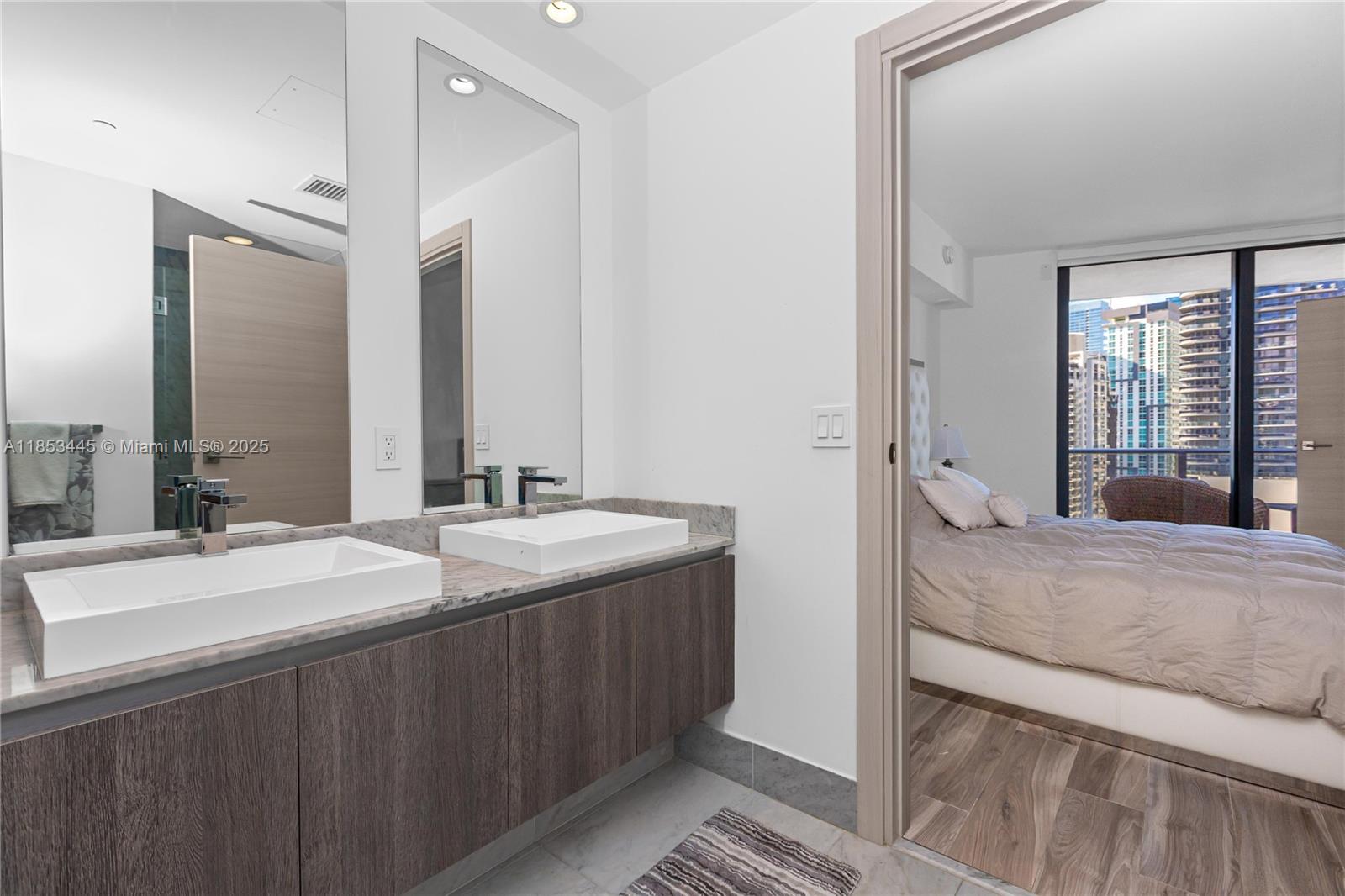 image Sls Lux Brickell23
