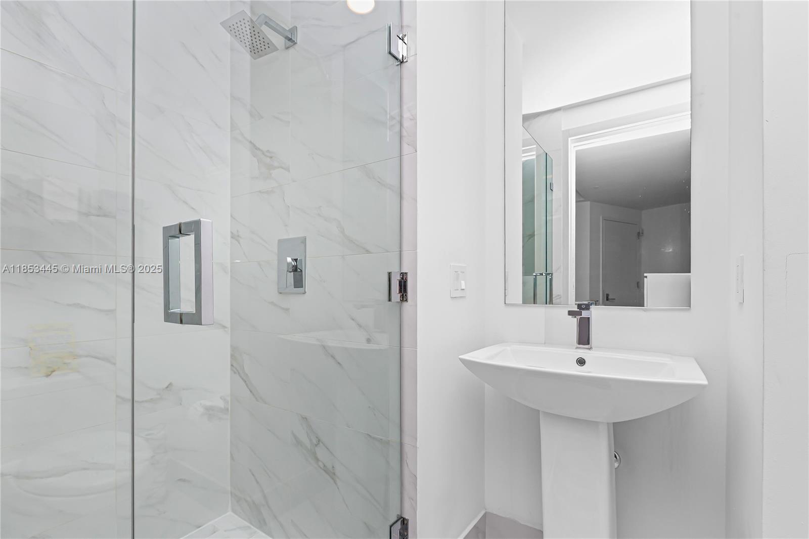 image Sls Lux Brickell30