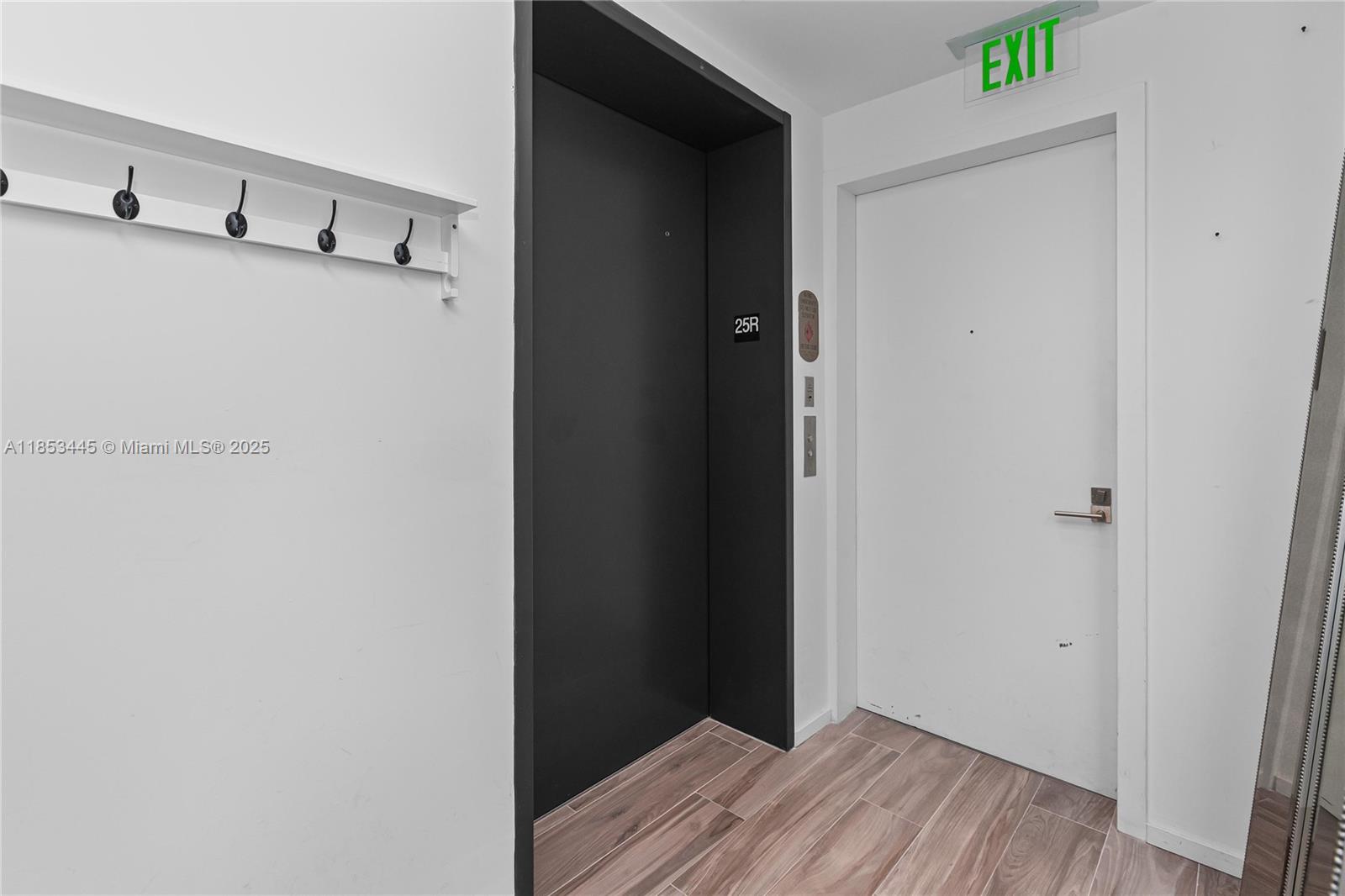 image Sls Lux Brickell35