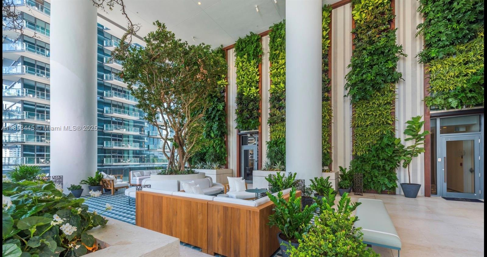 image Sls Lux Brickell7