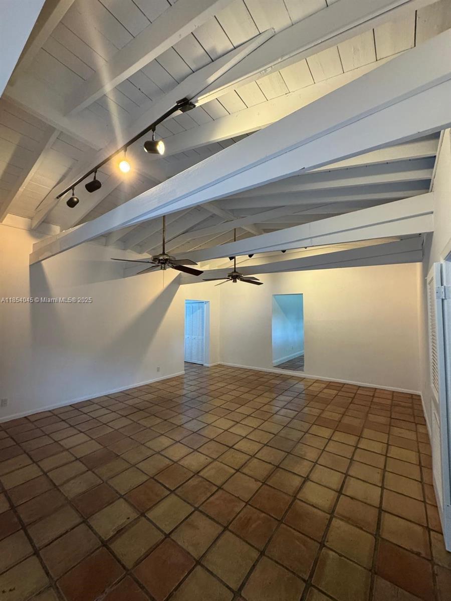 5801 SW 100th St #1 Pinecrest, FL 33156