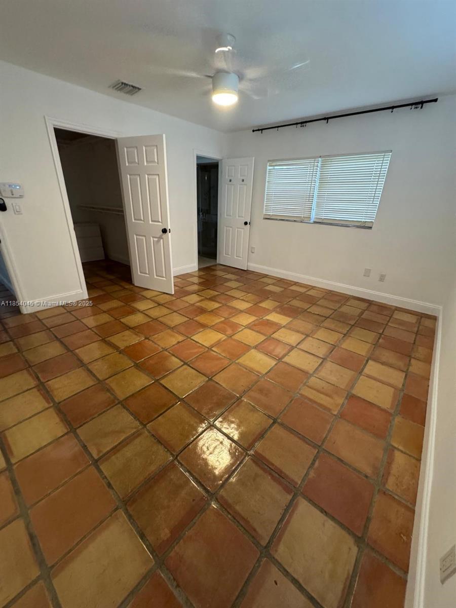 5801 SW 100th St #1 Pinecrest, FL 33156