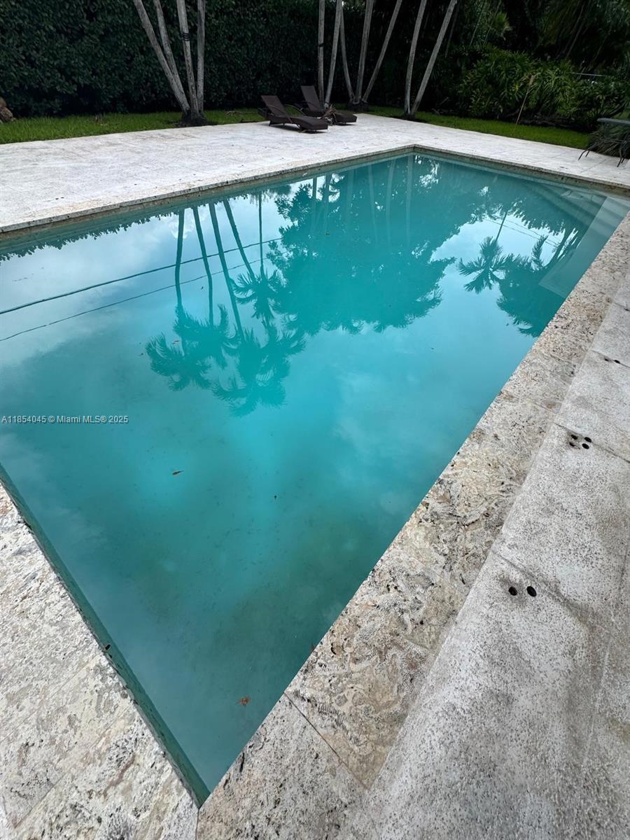 5801 SW 100th St #1 Pinecrest, FL 33156