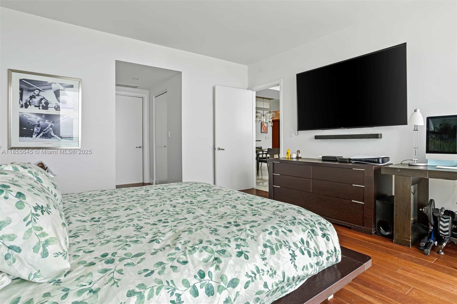 image Jade Residences At Bricke18