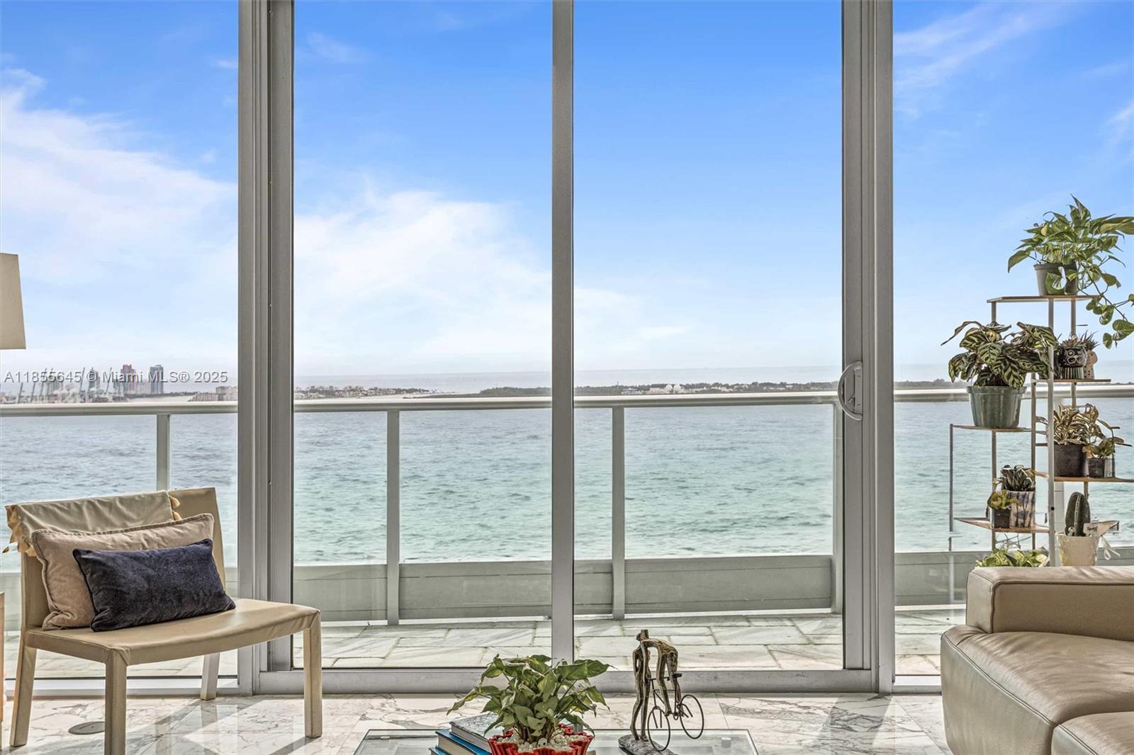 image Jade Residences At Bricke1