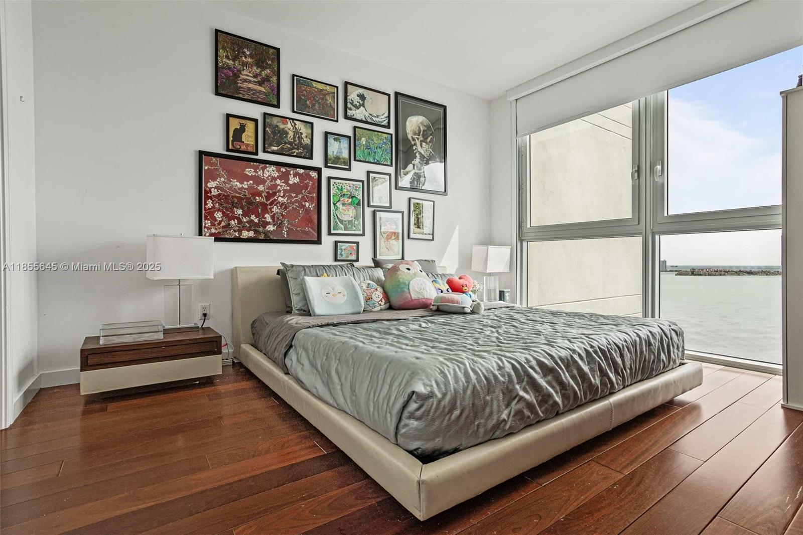 image Jade Residences At Bricke25