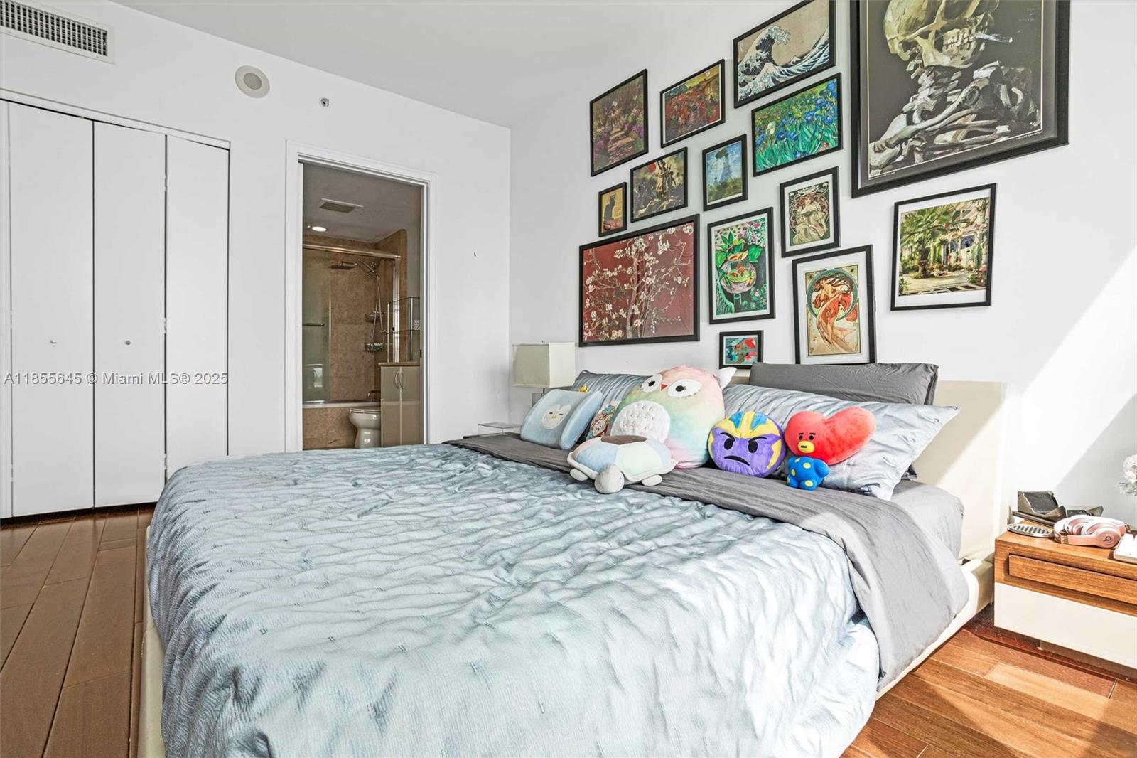 image Jade Residences At Bricke27