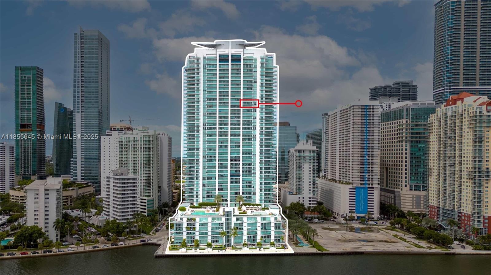image Jade Residences At Bricke32