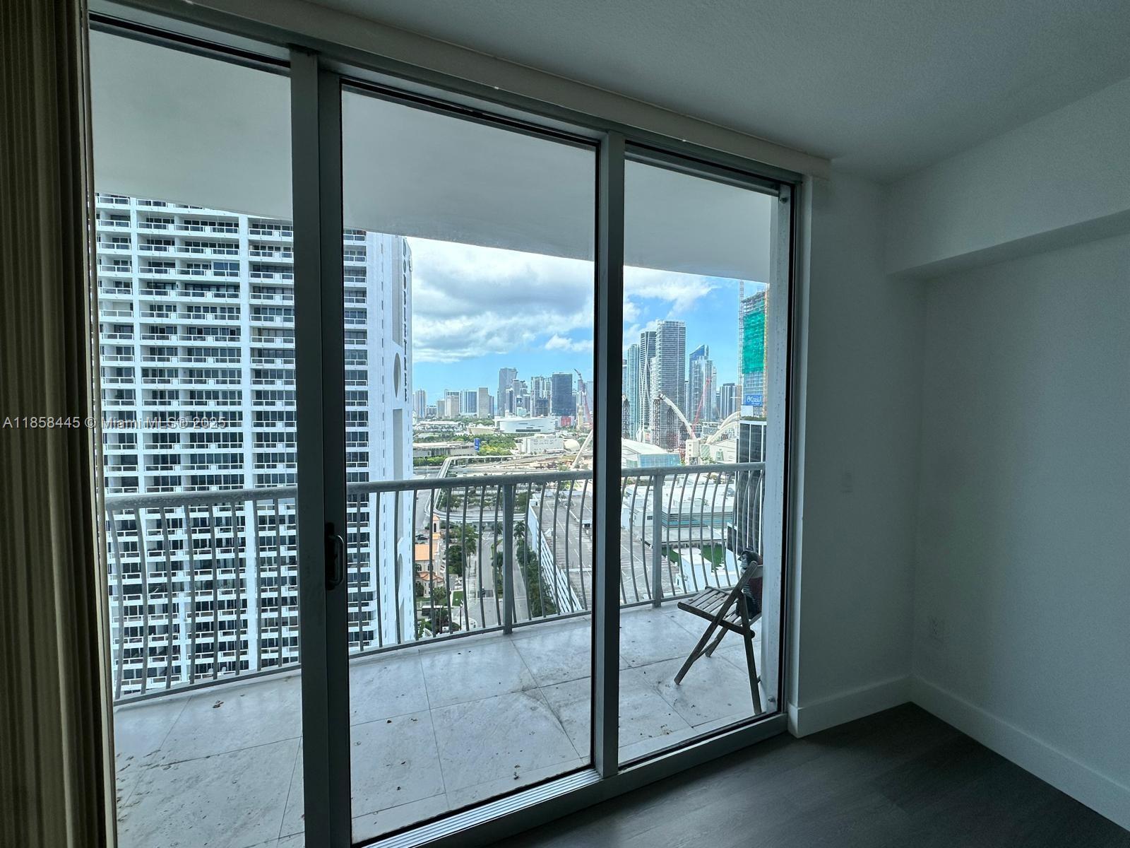 image Opera Tower Condo7