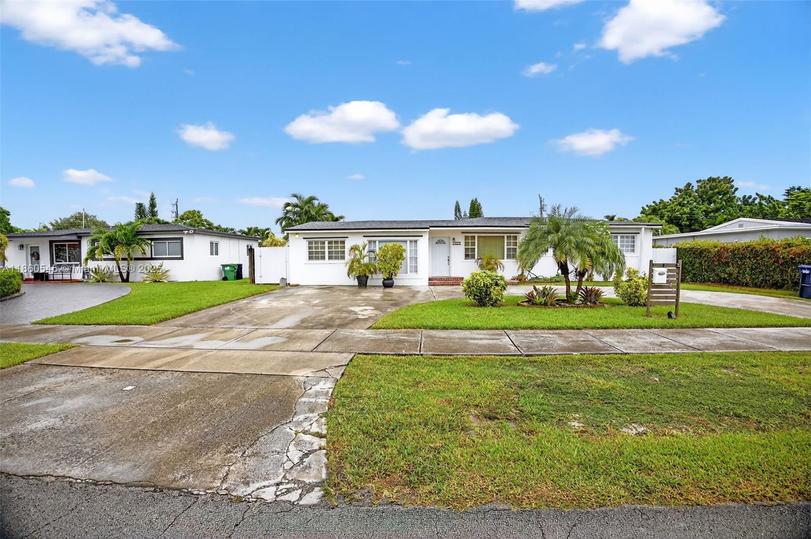 7941 SW 37th Ter