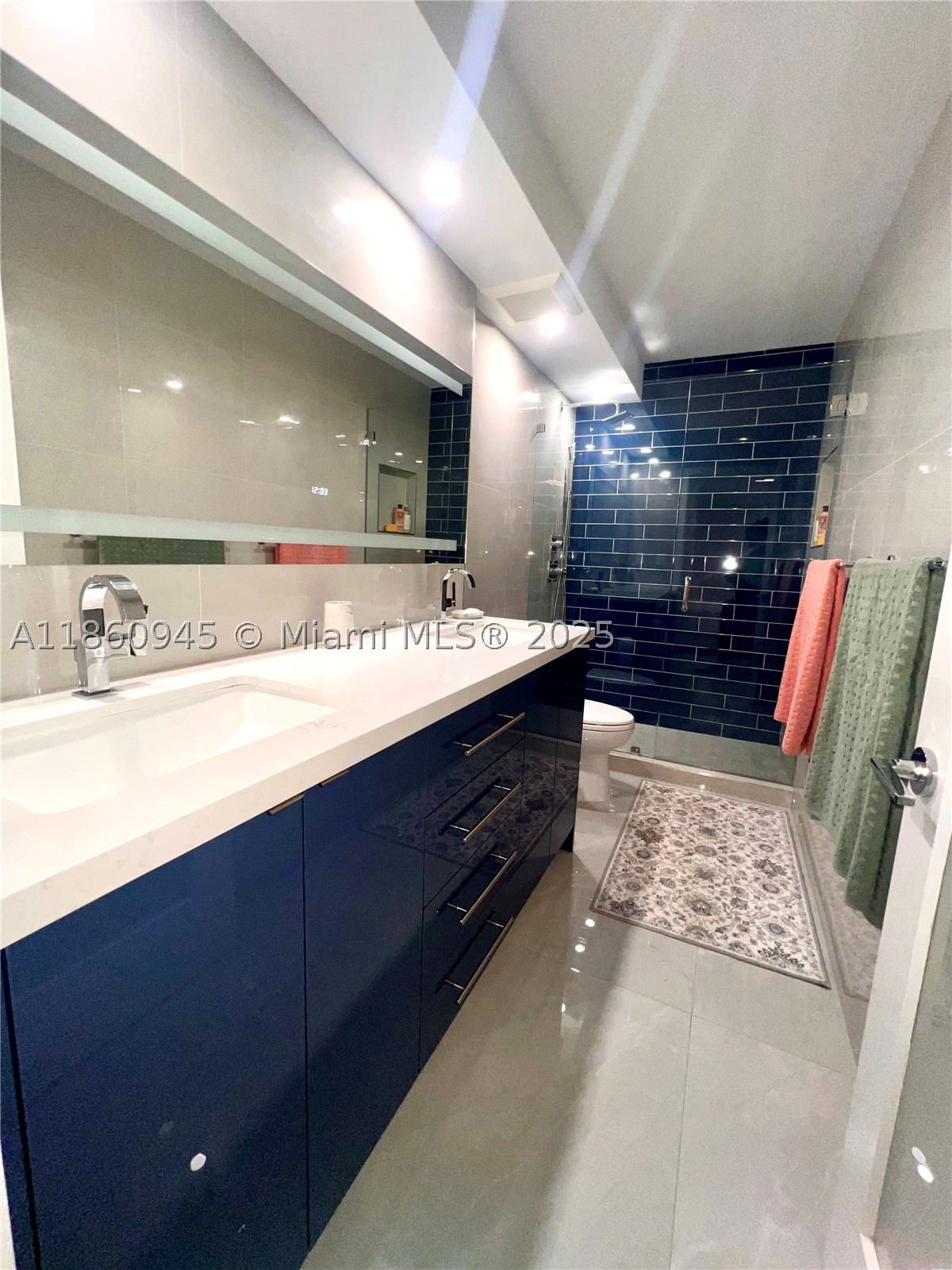 image Arlen House East10