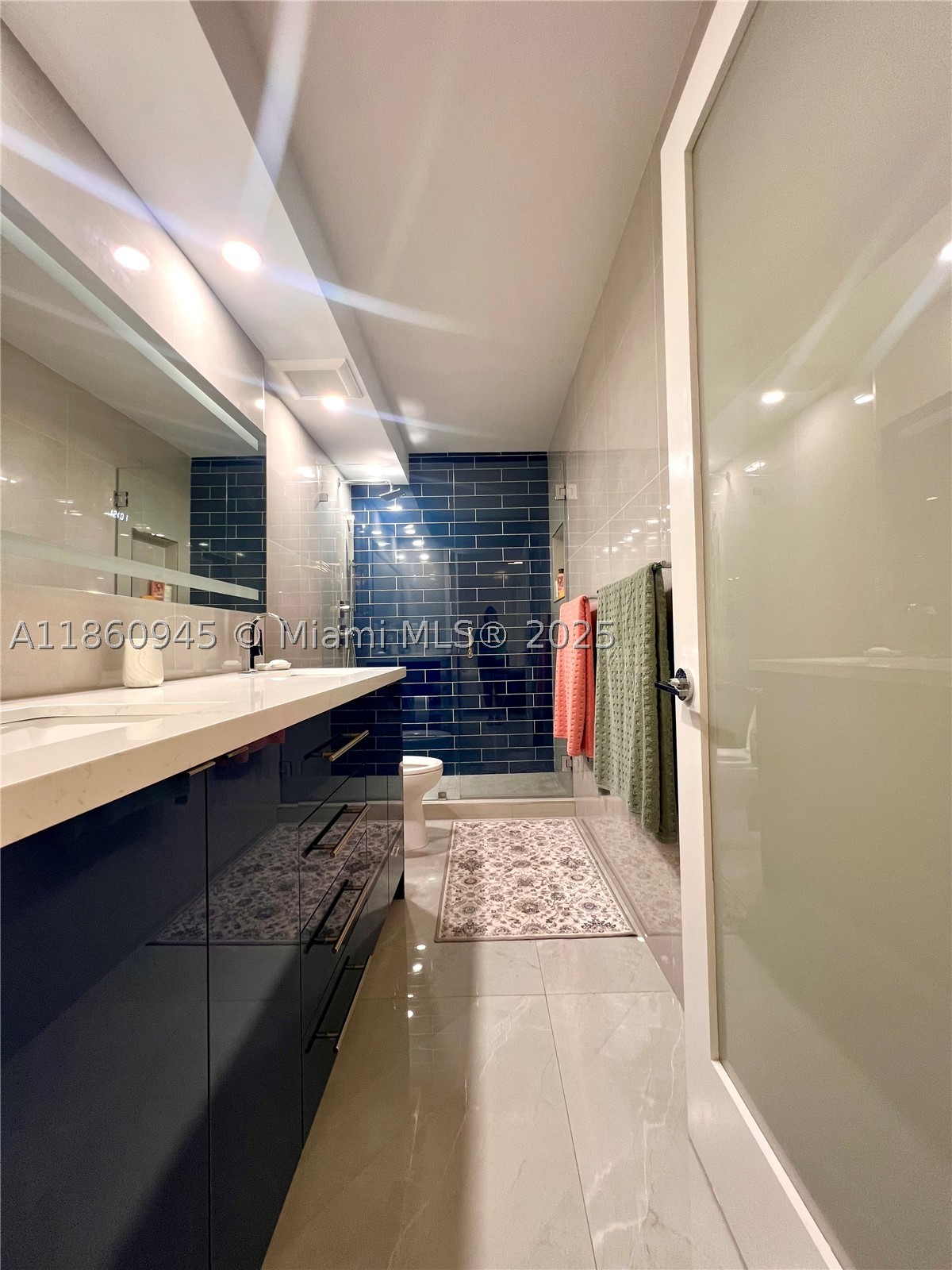 image Arlen House East12