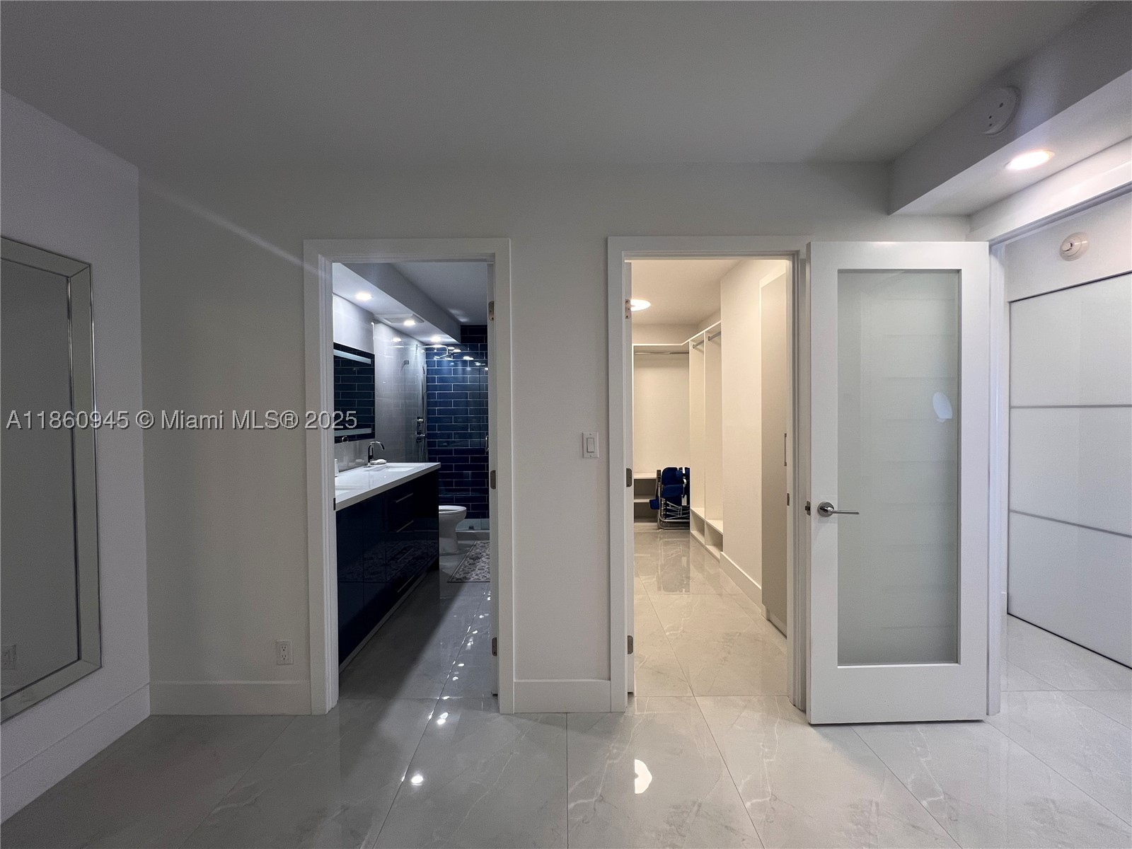 image Arlen House East14