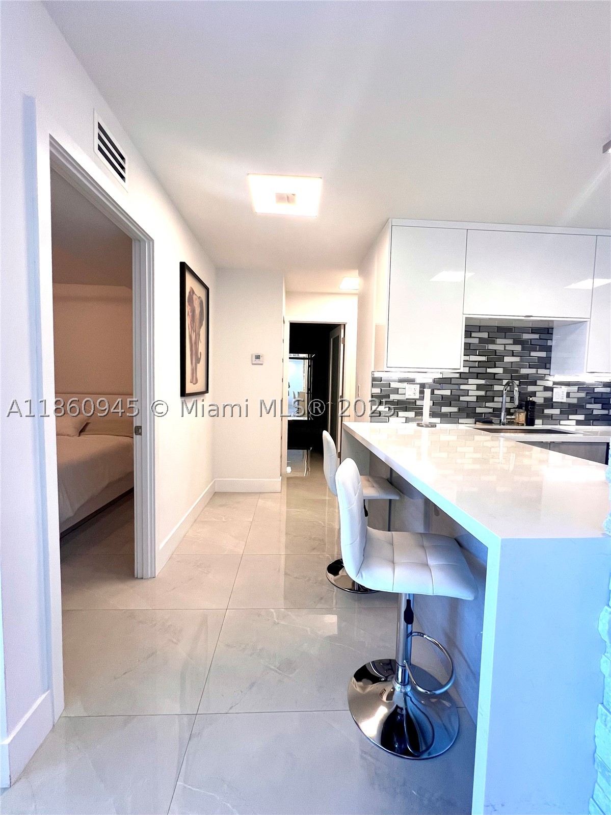 image Arlen House East22