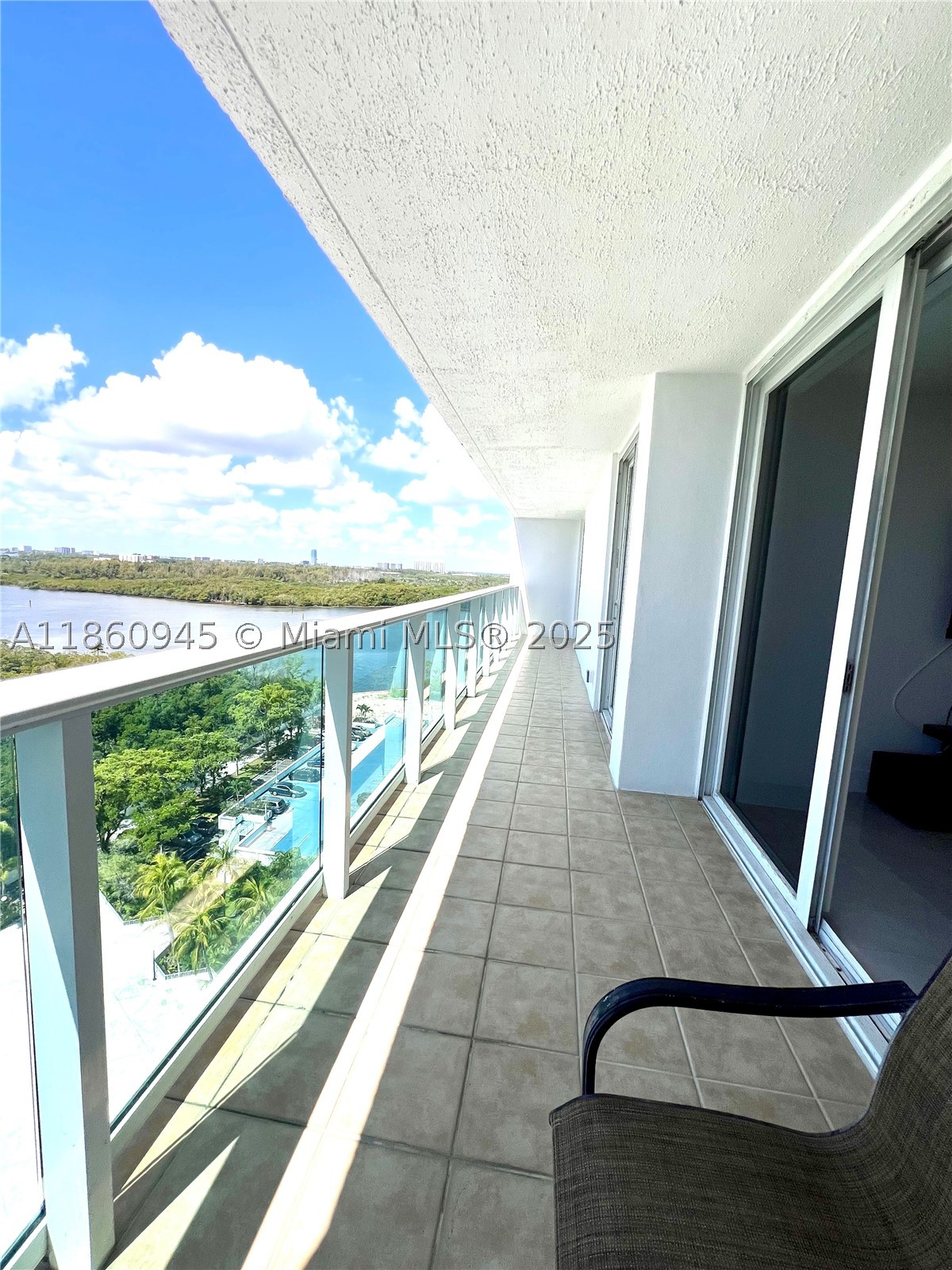 image Arlen House East24