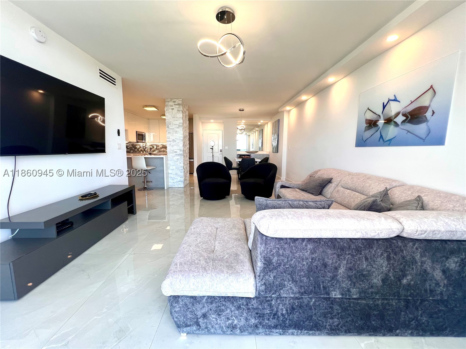 image Arlen House East25