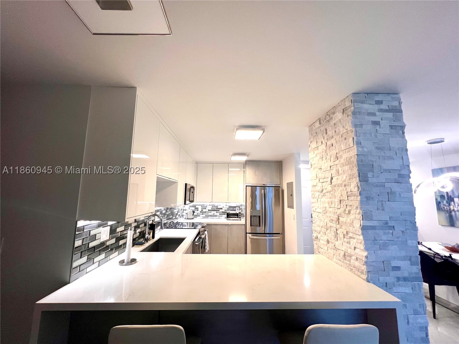 image Arlen House East2