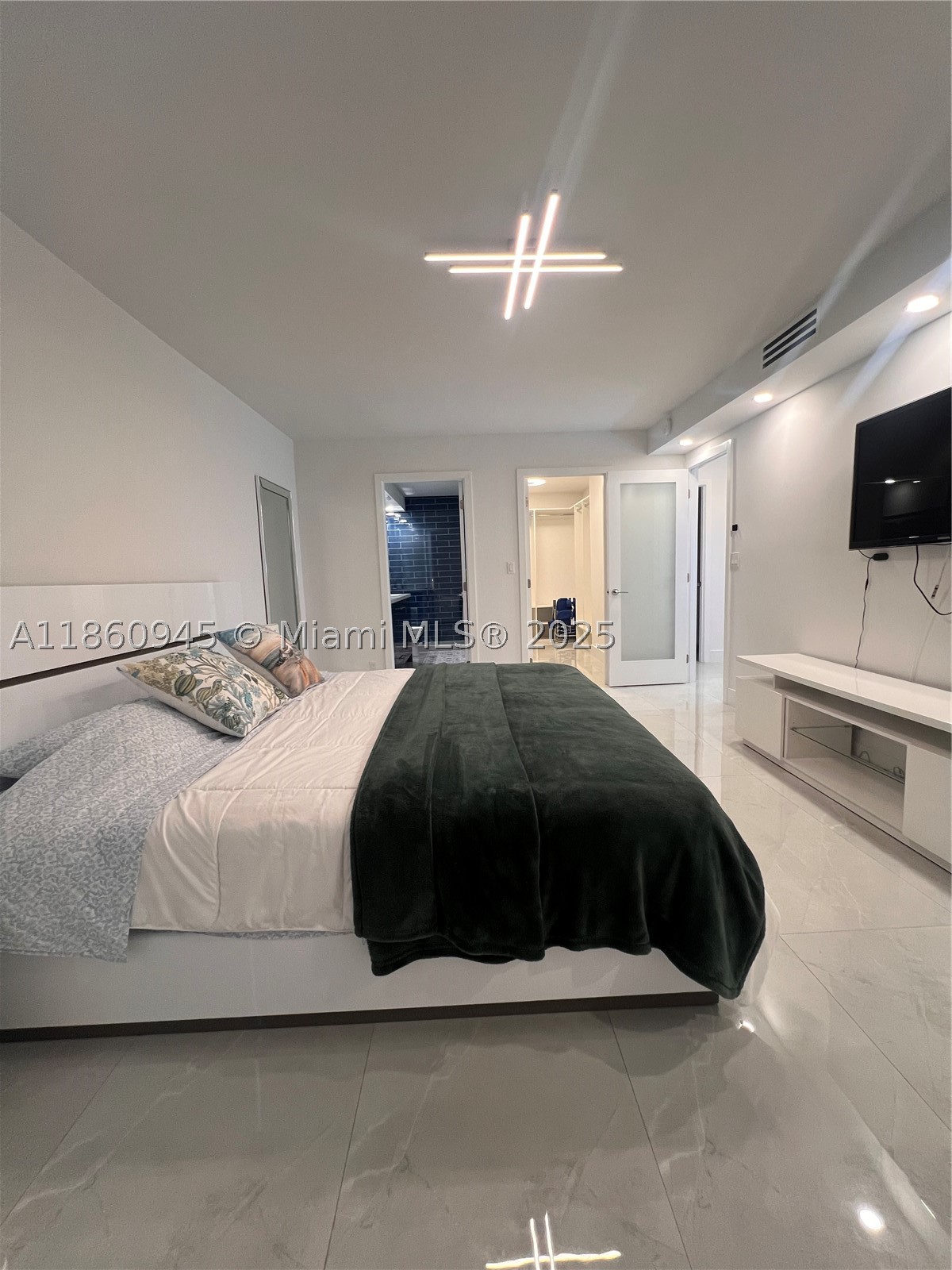 image Arlen House East6