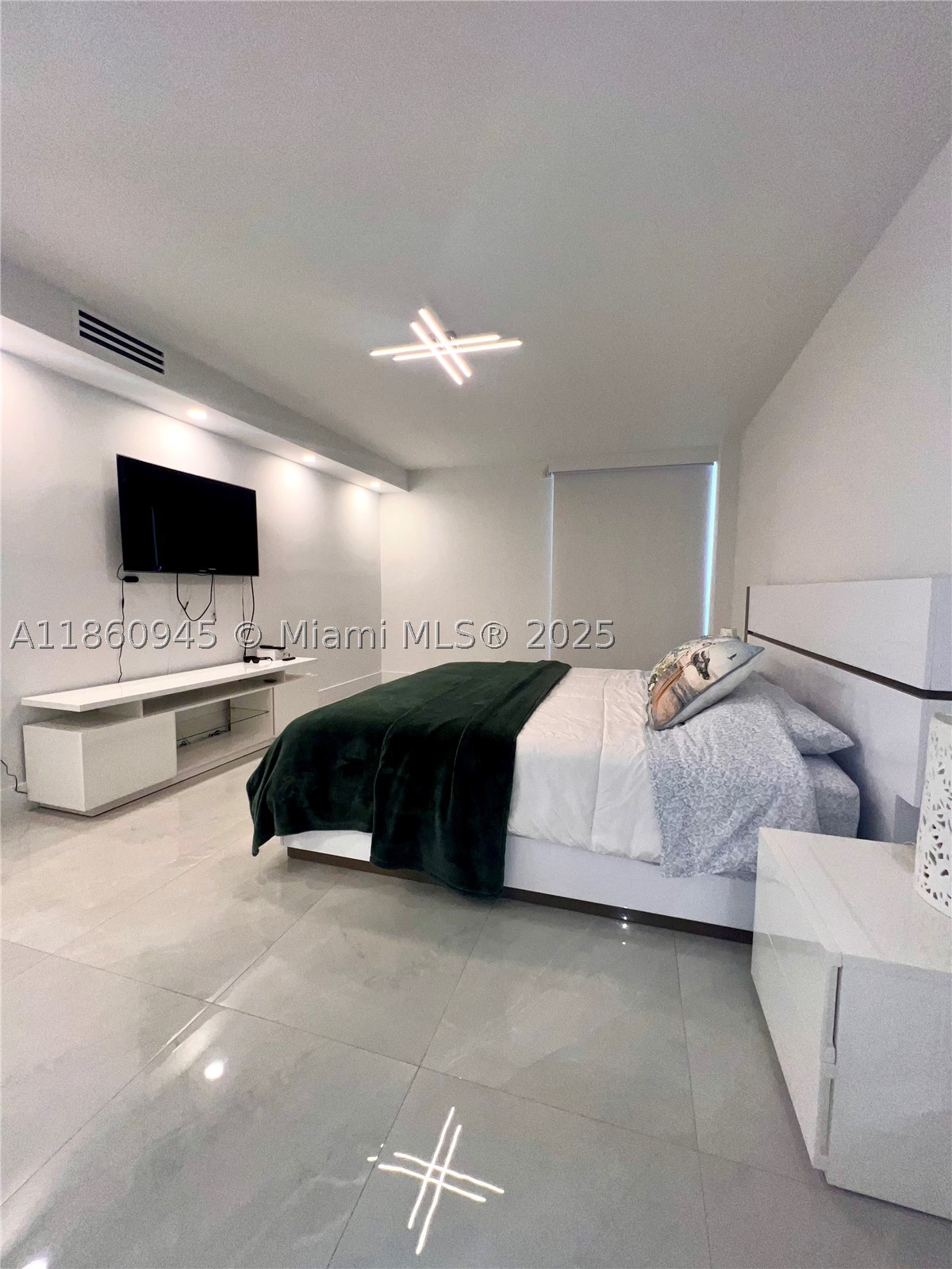 image Arlen House East7